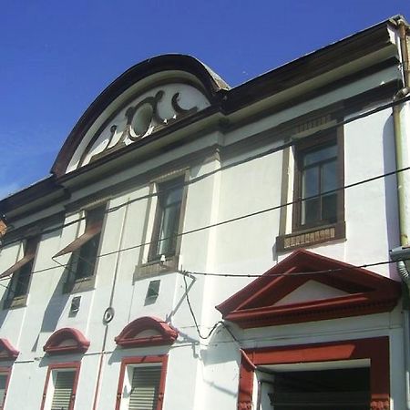 Artist Apartment Keszthely Ngoại thất bức ảnh